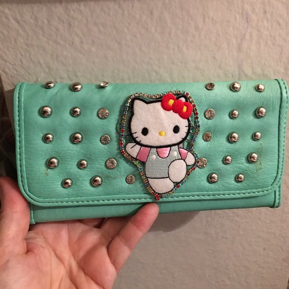 Hello Kitty Rhinestone Wallet - New - Picture 2 of 4